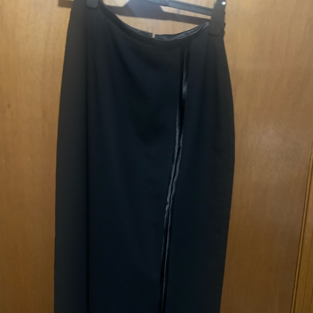 Sleek, sexy, form fitting for the elegant lady. Front zipper to show off more😜